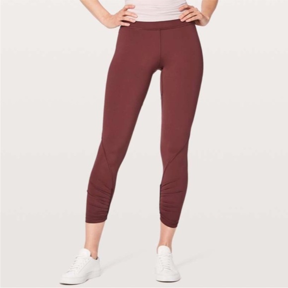 LULULEMON burgundy play off the pleats legging - Picture 1 of 10